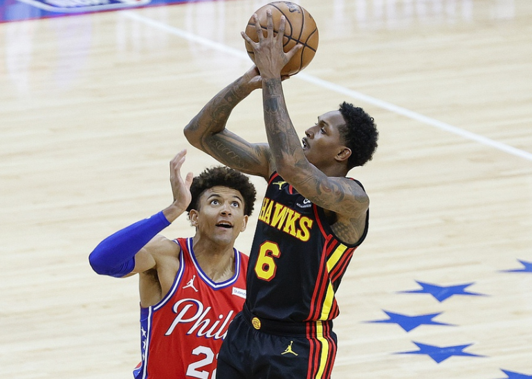  特雷杨三分命中准绝杀，老鹰险胜热火保持附加赛希望